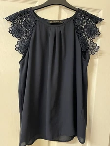 Zara Basic Ladies Navy Top Lace Size M - Picture 1 of 5