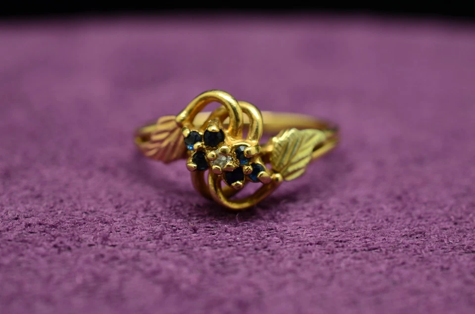 Oro Amarillo 10K Hojas de Oro Black Hills con Topacio y Diamante Anillo Banda Talla 7 Foto 1 de 4