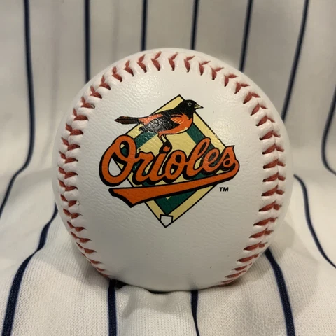 Baltimore Oriole Logo 2001 SPC Collectible Baseball Ball Souvenir Cover