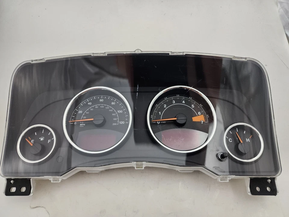2015-2017 Jeep Compass Patriot Instrument Cluster Panel OEM Mopar 68233466AE Foto 1 de 4