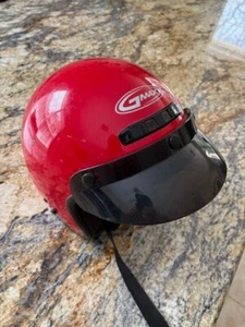 Gmax Dot 2S GM2 Youth Helmet Size L/XL Red Sunshield Visor Good Condition - Picture 1 of 4