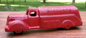 STANDARD OIL Red Delivery Truck Cast Iron Toy, Wheels Move - Picture 1 of 4