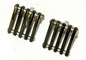 PAIR OF MODERNIST STAINLESS STEEL - POLISHED HEMATITE CUFFLINKS - Bild 1 von 4