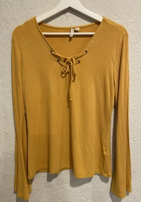 Cato Women’s Blouse M Mustard Yellow Bell Sleeve V-Neck Boho Fall Top - Image 1 of 4