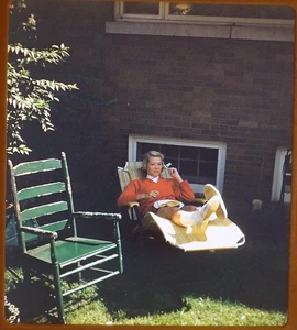 Attractive woman relaxing outside her home - 1958 Stereo Realist 3D Slide #1754 - Picture 1 of 3