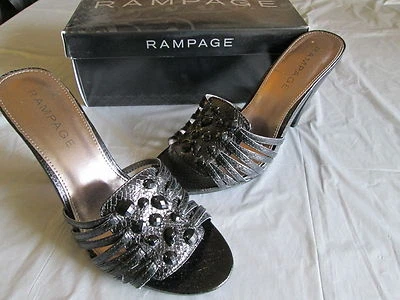 NUEVO EN CAJA Sandalias Rampage Paxton Joyas Tachonadas Correas Laterales Deslizables NEGRO SERPIENTE 8.5 M Foto 1 de 4
