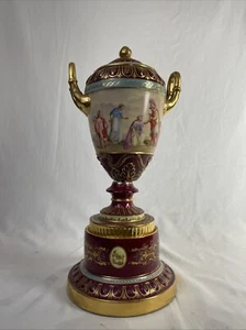 19th Century Vienna Porcelain Vase - Picture 1 of 23