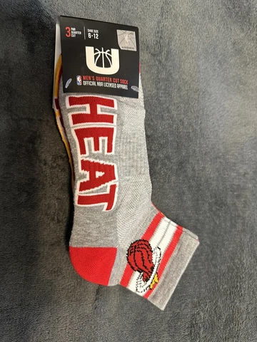 Official NBA U 3 Pair Quarter Cut MIAMI HEAT Logo Socks New NWT Mens Size 6-12 Cover