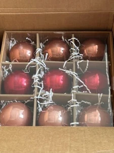 West Elm Tonal Rouge Glas Box Ornamente (9er Set) - NEU IM KARTON - - Bild 1 von 1