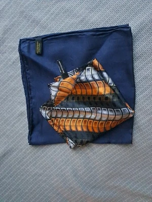New Mens Silk 2-piece Pocket Square. Navy/gray/brown - Image 1 of 2