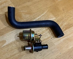 69 70 71 72 73 Ford Mustang New Molded Heater Hose and New Heater Control Valve - Foto 1 di 2