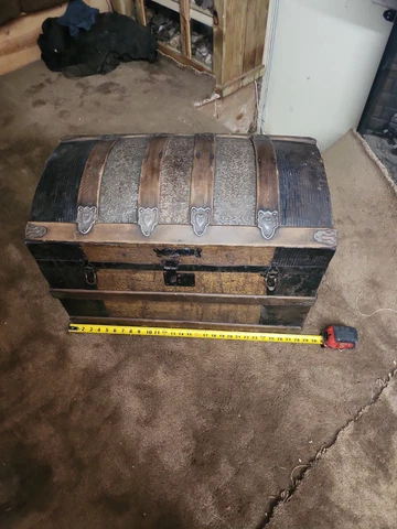 ANTIQUE 19th Century DOME TOP PRESSED TIN STEAMER TRUNK Cover