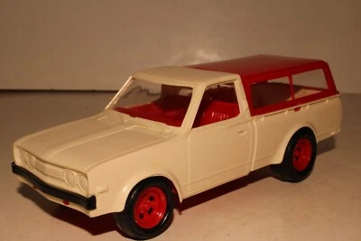 Monogram 1970's Datsun Pickup with Camper Top, 1/32 Scale Model Kit, White - Image 1 of 4