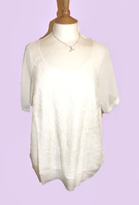SIMPLY BE Gorgeous Ivory Lace Front Short Sleeve Blouse Size UK 22 - Picture 1 of 4