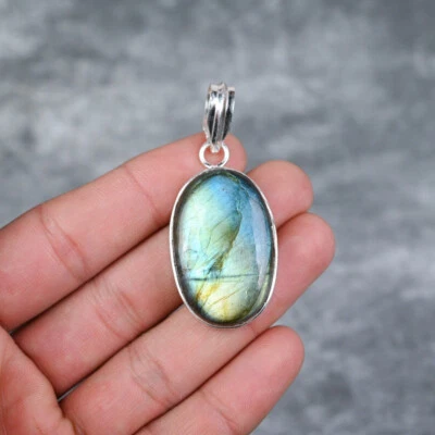 Wonderfull Labradorite Gemstone 925 Sterling Silver Handmade Pendant AS-24 - Image 1 of 4