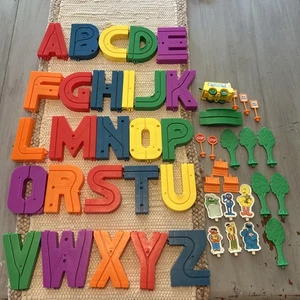 Vtg Playskool Sesame Street ALPHABET ROADWAY 1988 Non Working Bus Complete - Picture 1 of 11