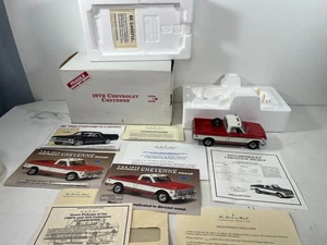 Danbury Mint 1972 Chevy Cheyenne Pickup Truck 1:24 Scale Diecast Crimson Red - Picture 1 of 23