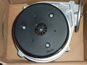 Ventilador Agpo Ferroli 3291301 39830630 megadens 3/4/5 200 en 300 serie NUEVO EMBALAJE ORIGINAL - Imagen 1 de 2