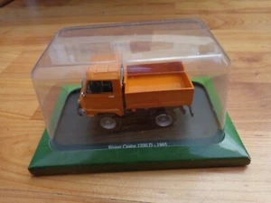 HACHETTE UNIVERSAL HOBBIES 1/43 CLASSIC 1965 SINNAR CASTOR 1200 D MODEL TRACTOR - Picture 1 of 2