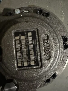 bosch rexroth Radial Piston Motor MCR-T - Picture 1 of 6