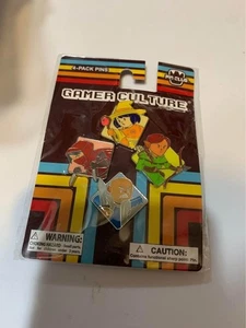 Paquete de 4 prendedores Gamer Culture nuevos con etiquetas en paquete regalo - Imagen 1 de 2