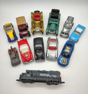 (Lot of 12) Vintage Small Toy Cars ~ Hot Wheels ~ Matchbox ~ Gorgi ~ Tootsie - Picture 1 of 13