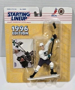 1996 Starting Lineup Paul Kariya Anaheim Ducks Hockey Figure NHL w/Card (READ) - Picture 1 of 2