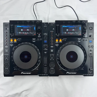 Pair of Pioneer CDJ-900 Nexus Professional DJ Turntables  - Image 1 of 2
