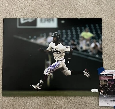 Byron Buxton Signed Minnesota Twins 11x14 Photo JSA COA MLB all star outfielder - Image 1 of 3