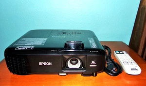Epson PowerLite 1286 Wireless 3LCD Projector Good Condition 406 Total Hours! - Picture 1 of 17