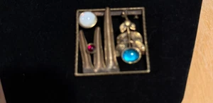 VIntage RAW BRASS SQUARE PENDANT WHITE STONE RED STONE TURQUOISE - Picture 1 of 3