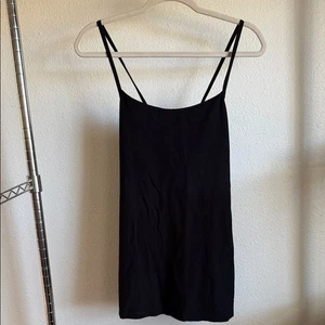 Schwarzes Spaghettiträger-Top von Eileen Fisher. - Bild 1 von 8