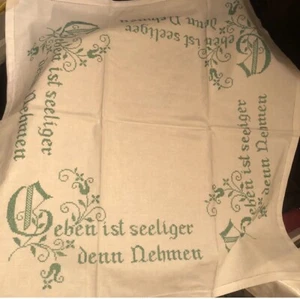 Tischdecke Kreuzstich Geben Ist seeliger Spruch 85x85cm Handarbeit - Bild 1 von 2