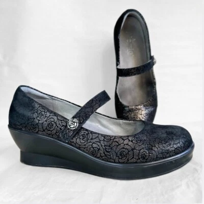 Alegria Women 10 Black Leather Cottagecore Whimsigoth Mary Janes Floral Pewter - Image 1 of 4