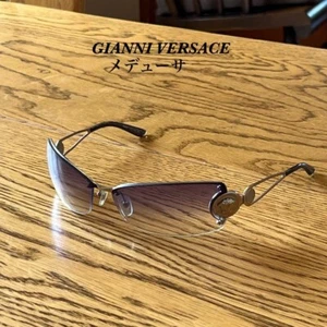 Versace Medusa randlose Sonnenbrille, getragen von Hyde Fashion Accessoires d385 - Bild 1 von 19