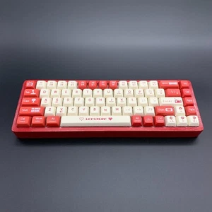MOD case Tastiera meccanica gaming 65% RGB in legno di frassino cablata Type-C - Foto 1 di 7