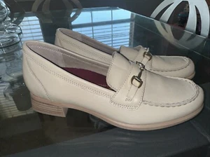 New Munro Gryffin sand leather loafer gold buckle hardware penny size 8.5 - Picture 1 of 6