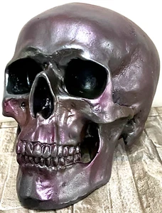 HALLOWEEN SKULL IRIDESCENT Table Decoration 5x 7x 4.5 Black Purple Silver Luster - Picture 1 of 6