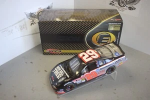 2002 Kevin Harvick GM Goodwrench Now Sell Tires 1/24 Action RCCA Elite Diecast - Bild 1 von 1