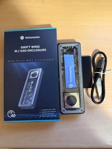 2TB NVME SSD in Yottamaster Enclosure (with fan) 40Gb/s - Picture 1 of 2