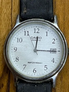 Vintage Rare Malaysia Casio MQ-555 Date Dial Quartz Gents Leather Watch - Works - Picture 1 of 10
