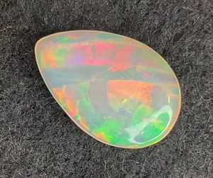 CABUJÓN ÓPALO WELO ETÍOPE, 100% NATURAL, FORMA PERA DE PIEDRA PRECIOSA DE 5,94 CTS - Imagen 1 de 6