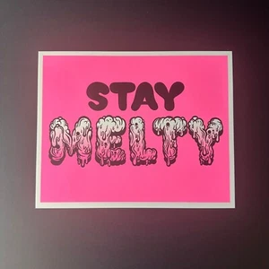 THE MELTY MISFITS STAY MELTY PRINT * MIT STEMPEL AUF DER RÜCKSEITE * Müll Eimer Kinder - Bild 1 von 3