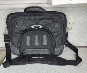 VTG Oakley Tactical Field Gear Black Laptop Shoulder Messenger Bag 16” - Picture 1 of 15