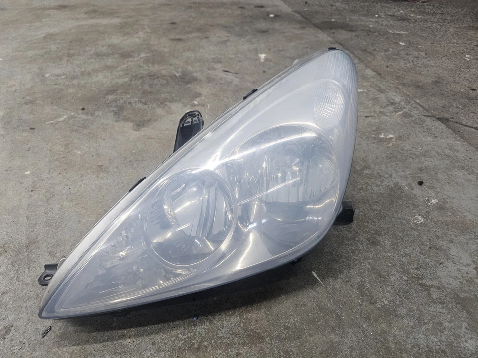 Conjunto de faros Dorman 1592029 para 04-06 Lexus ES330 Foto 1 de 4