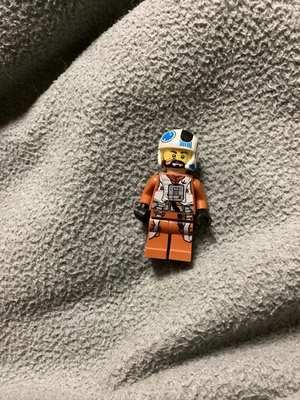 LEGO Snap Wexley Minifigure - 75125 Star Wars - Resistance X-Wing Fighter Pilot - Image 1 of 3