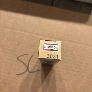 Champion Platinum 3031 Spark Plug - Picture 1 of 4
