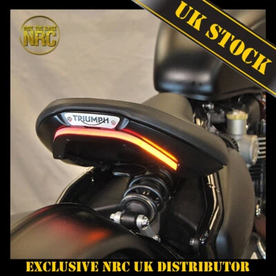 Luz trasera TRIUMPH BOBBER con señales LED integradas de giro y parada sin precio base  Foto 1 de 3