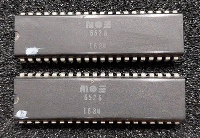 2x MOS 6526 Commodore 64 CIA with same date code (1684) - Image 1 of 3