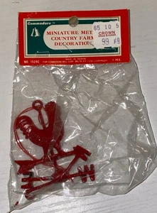 Nuevo de Colección Commodore Miniatura Metal Granja de Campo Decoración Veleta Roja - Imagen 1 de 7